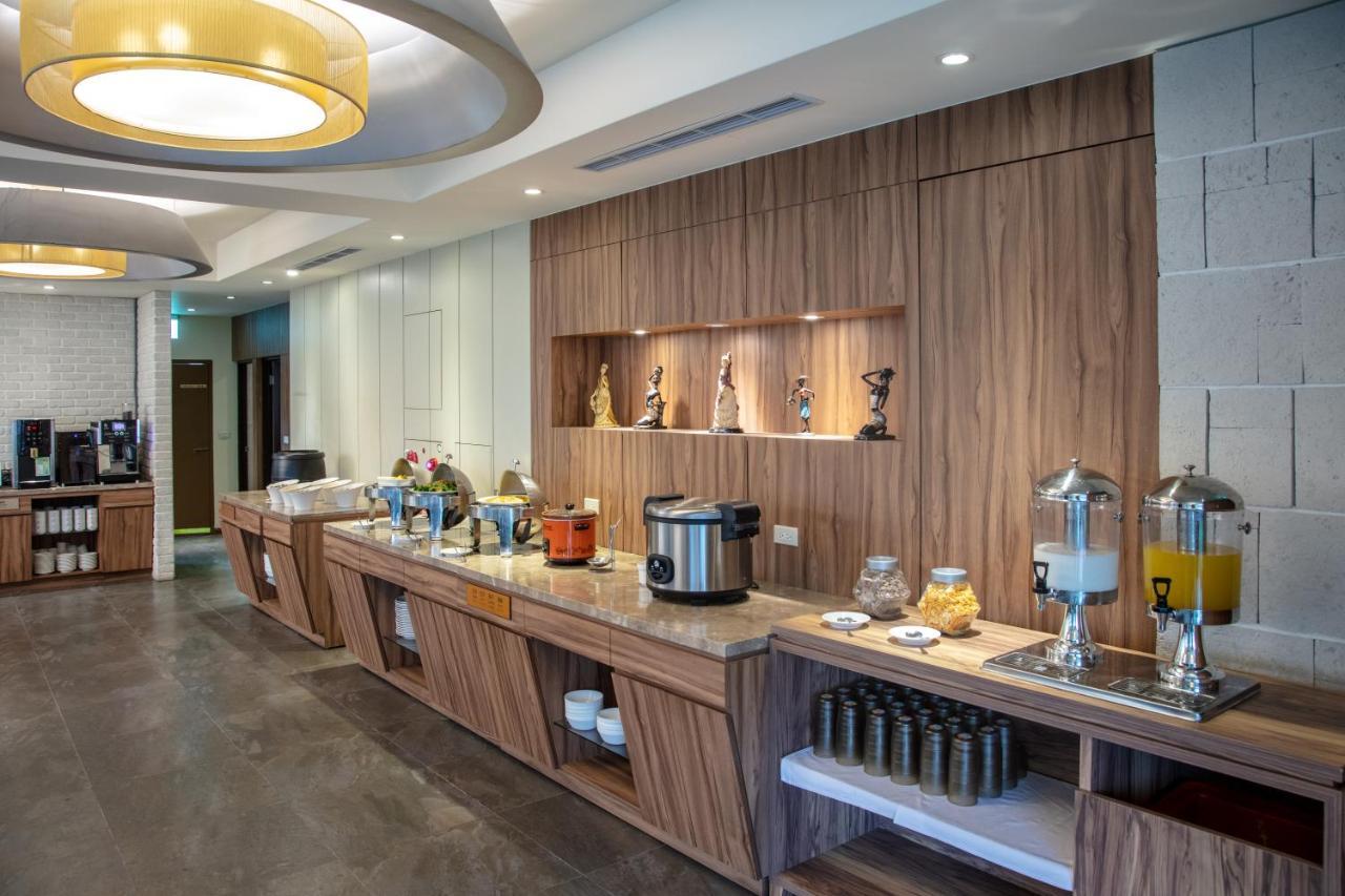 雲富大飯店 Hotel Cloud-Zhongshan Тайпей Екстериор снимка