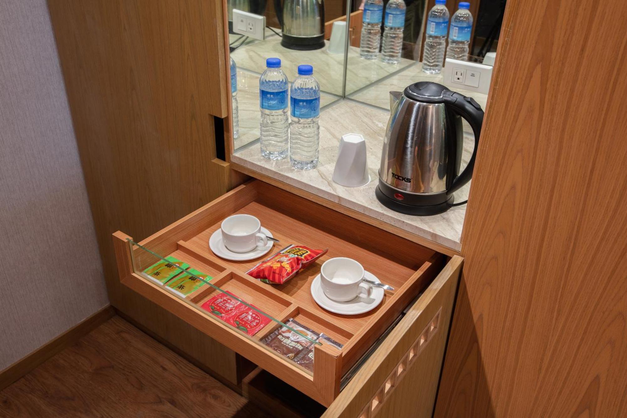 雲富大飯店 Hotel Cloud-Zhongshan Тайпей Екстериор снимка