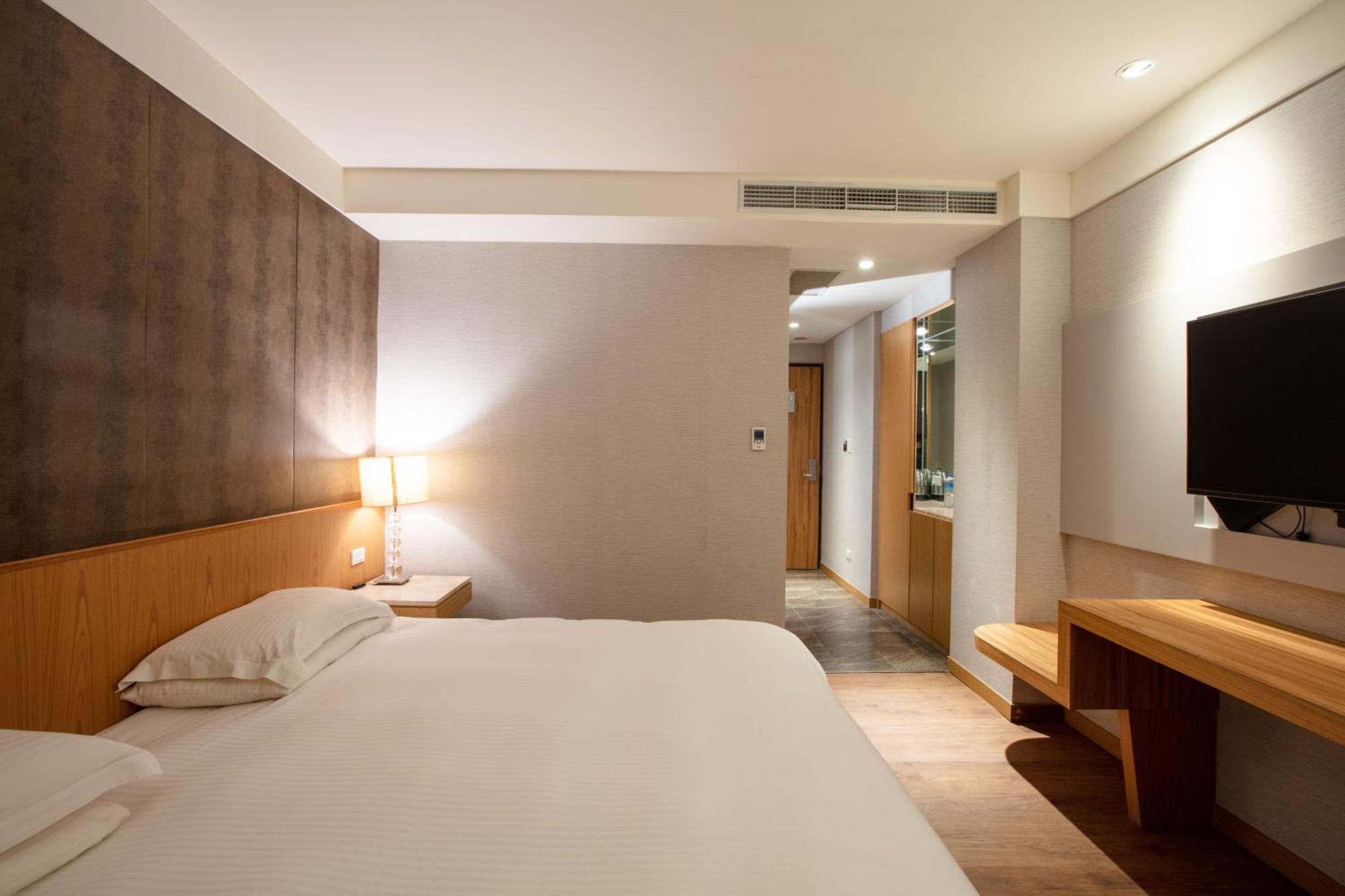 雲富大飯店 Hotel Cloud-Zhongshan Тайпей Екстериор снимка